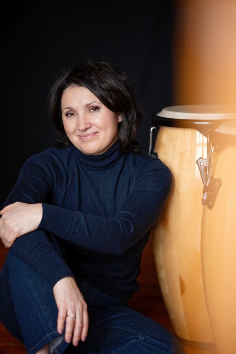 Sansula-Musikinstrument in der Klang-und Musiktherapie Ein Sansula-Musikinstrument, verwendet in Klang-und Musiktherapie